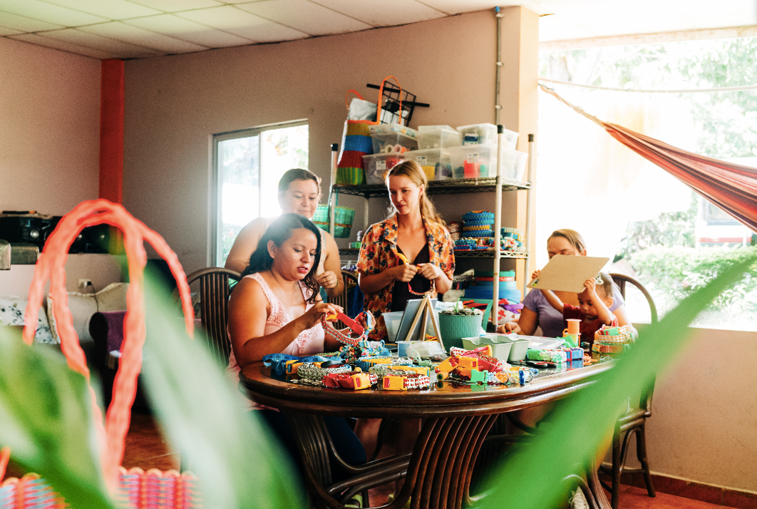 Working women at tropical contento workshop